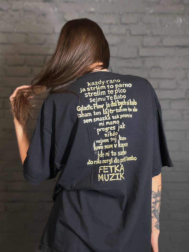 snezi pezi t-shirt product image (2)