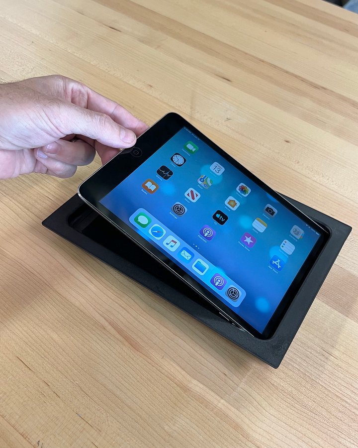 iPad mini, Gen 1 through 5 - SIDE SLIDER Dash Kit product image (1)