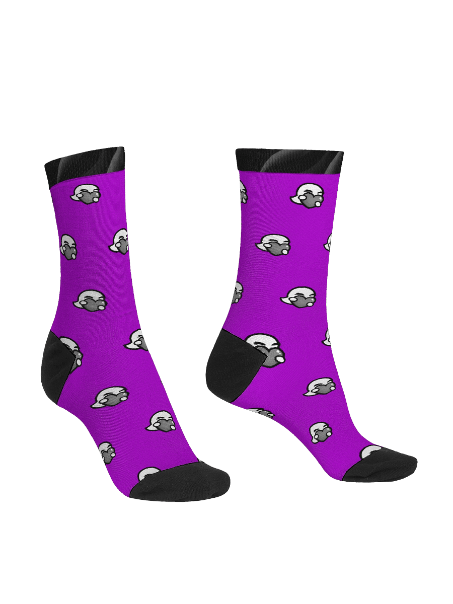 Heart Pattern Magenta Crew Socks product image (2)