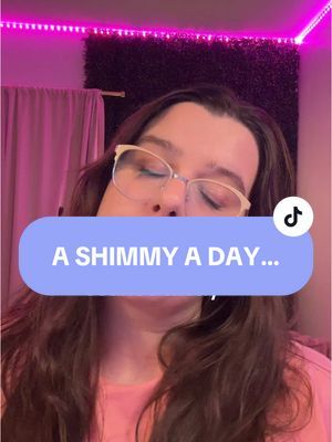 We need a Fortnite shimmy emote 😂😭 #fortnite #shimmy #fortnitememe #streamer 