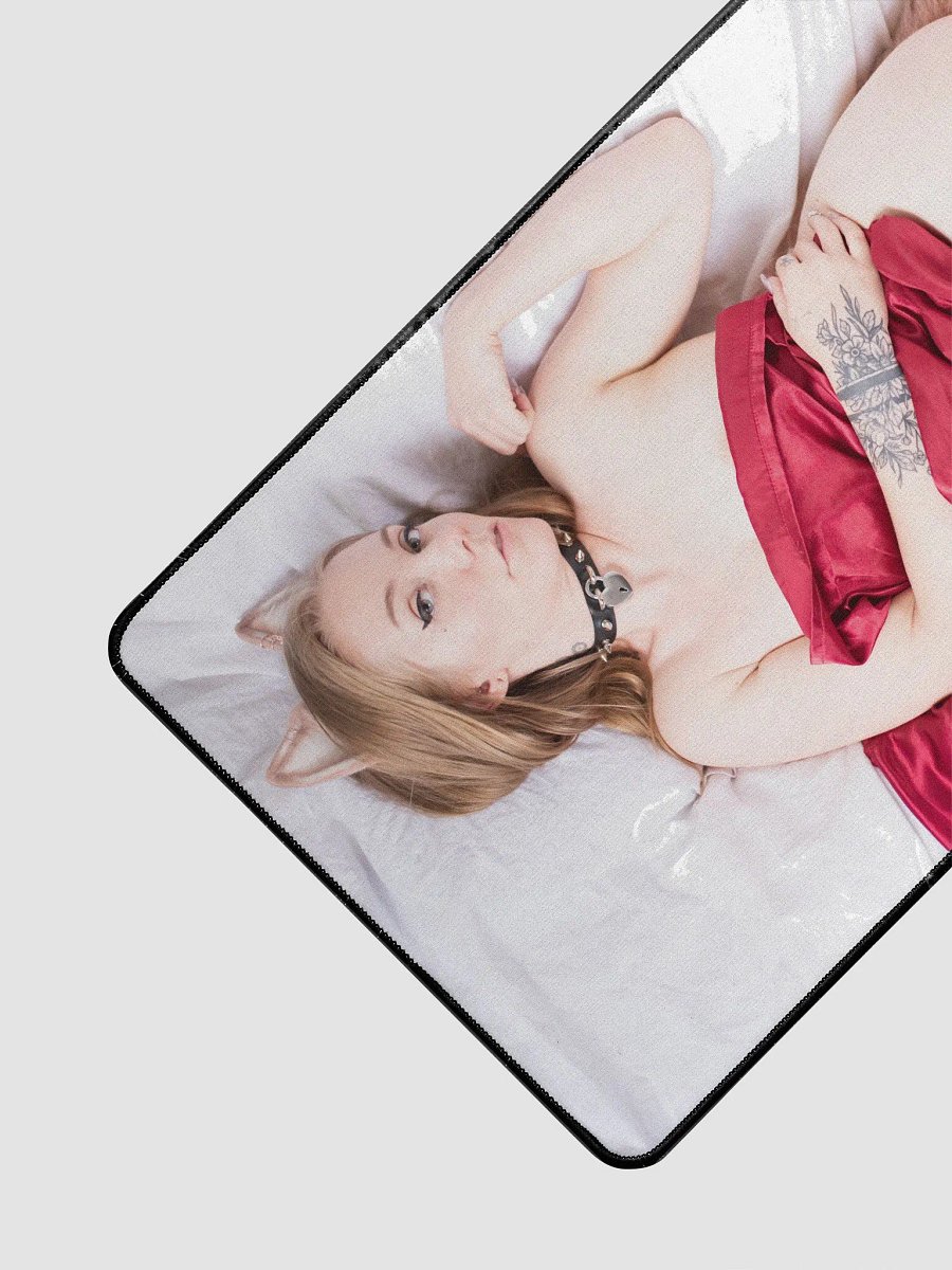 Kiku Red Sheet Desk Mat product image (3)