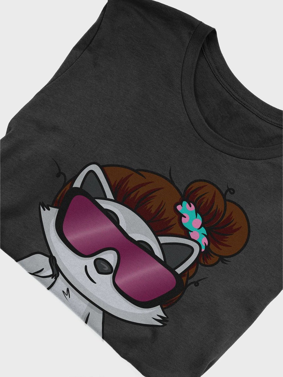 Brunette Hot Mess Mom T-Shirt product image (49)