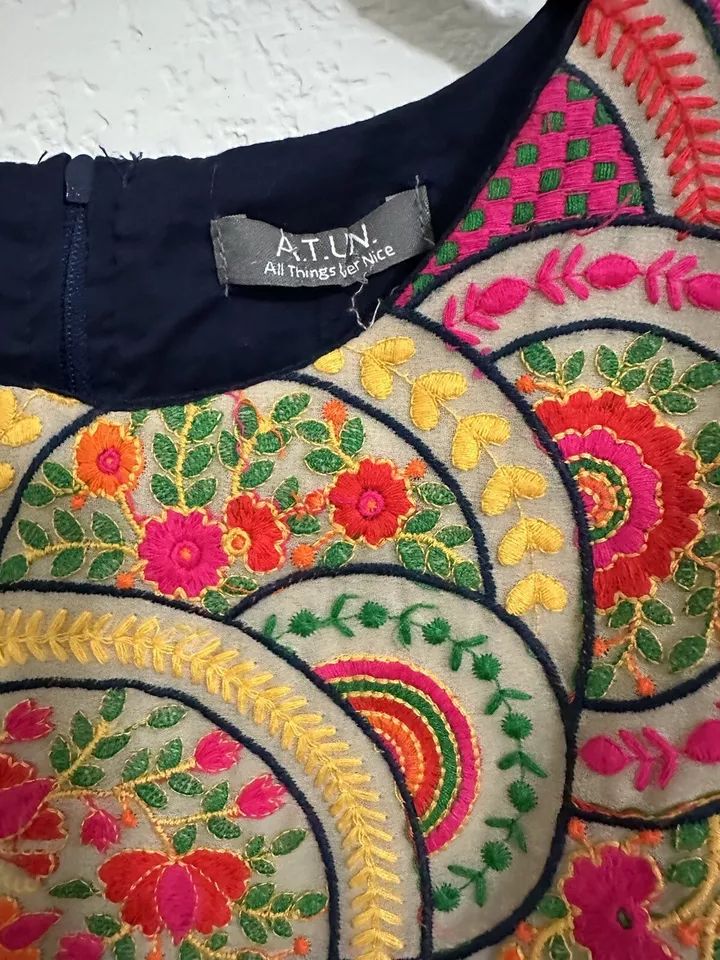 All Things Uber Nice Embroidered Dress Youth Size 11/12 Multicolor Sleeveless product image (4)