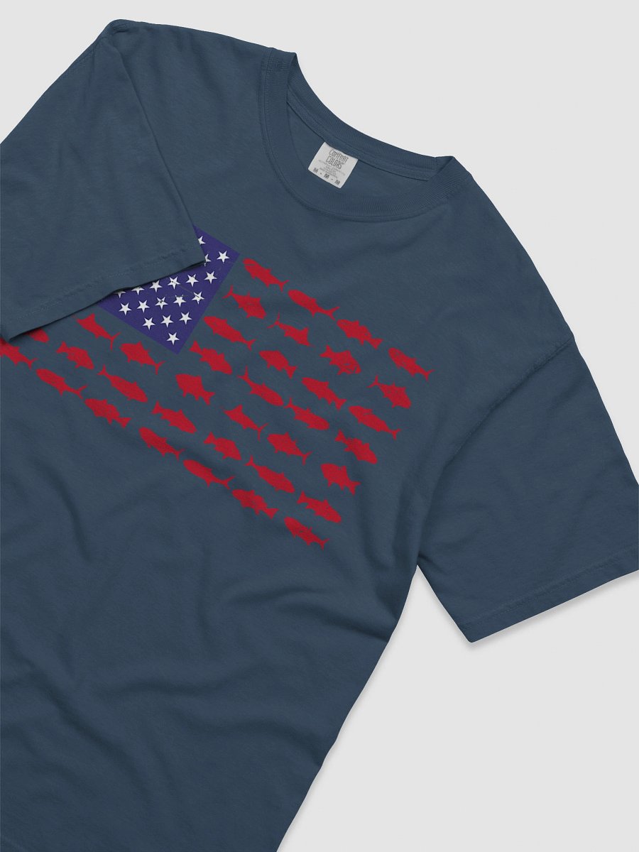 Stars and Stripes Fishy Flag T-Shirt product image (24)