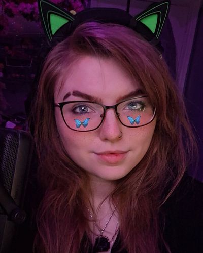November 24' Week 3 ☆ Promo Selfies
•
•
•
Check out my Socials 
• Twitch • Discord • Twitter • IG • Snapchat • TikTok •
Link ...