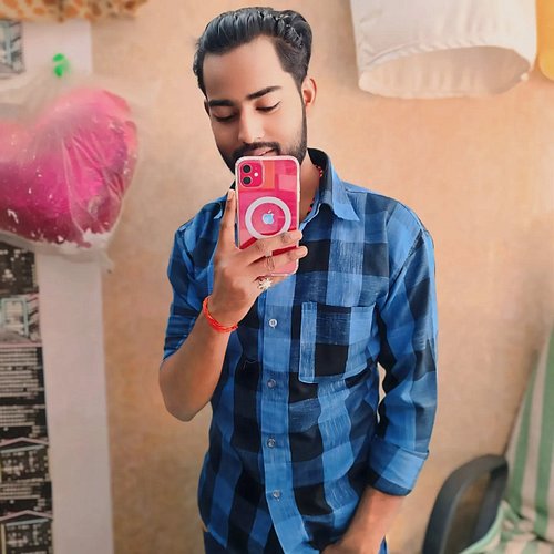मैं सिर्फ खुद को अपना मानता हूँ, क्योंकि दुनिया कैसी हैं मैं अच्छे से जानता हूँ। 💪😈🖕🌎‌@mr._samrat_rajput @samrat_kushwaha_raj...