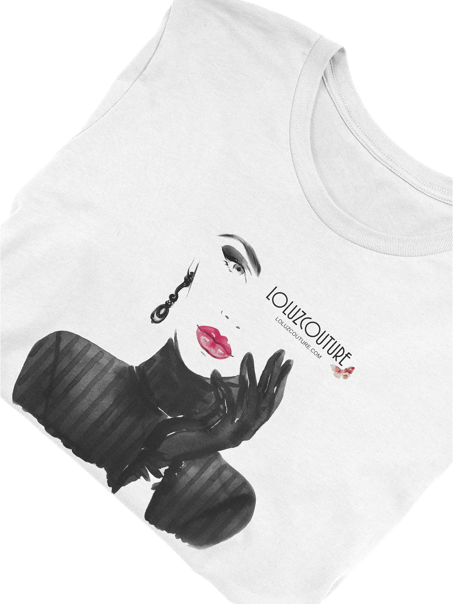 LoluzCouture Chic Elegance logo T-Shirt product image (51)