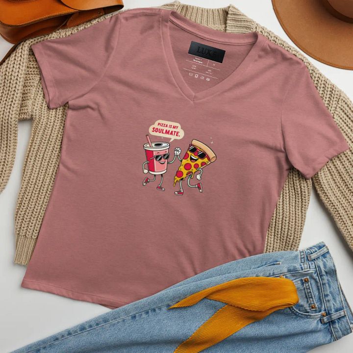 Pizza Love Forever - funny graphic t-shirt product image (2)