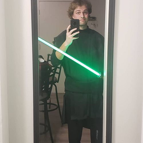 You'll find I'm full of surprises

#happyhalloween #halloween #starwars #lukeskywalker #lightsaber