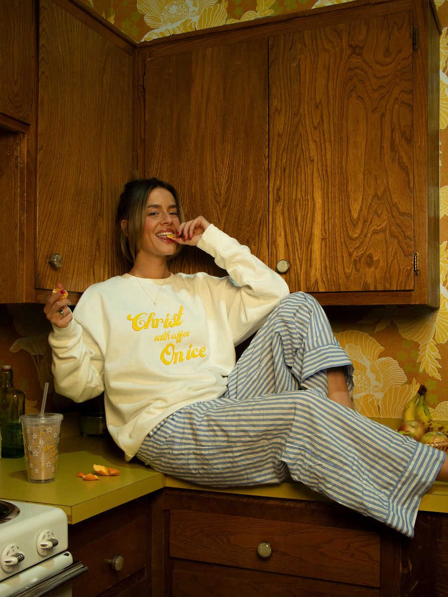 cwcoi crewneck product image (1)