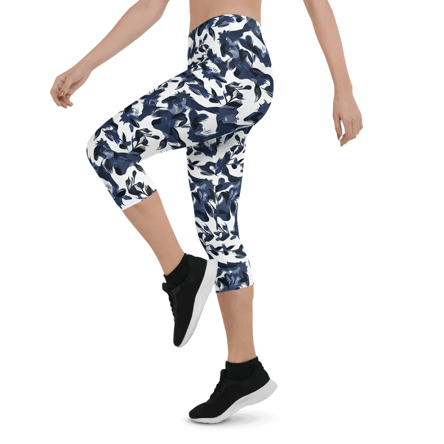 Wild Waves | Capri Leggings product image (3)