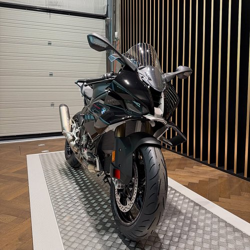 Meet Lilith💀#newbike #motorcycle #biker #bikers #bikelife #bmw #s1000rr #s1krr #fyp