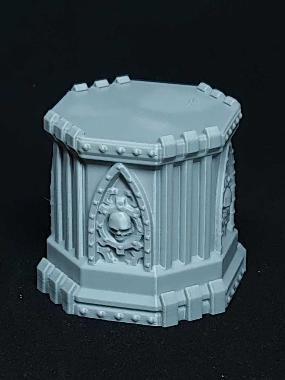 Statues of Iron (Inc. Pedestal Type 1) product image (2)