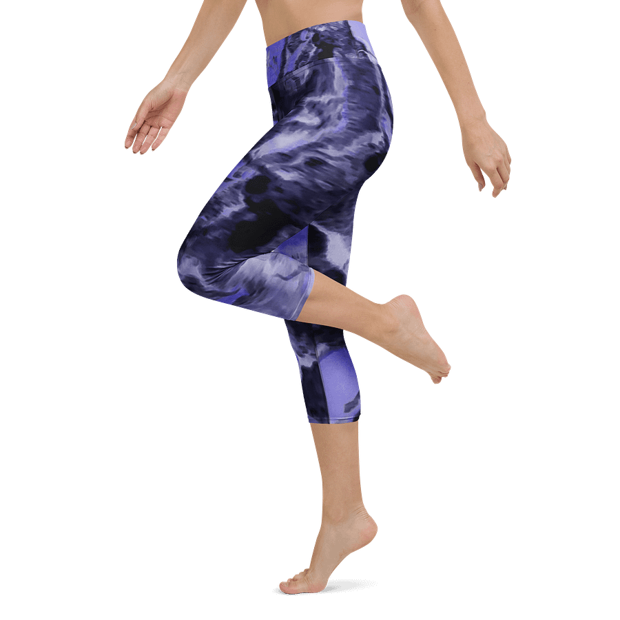 Purple Fluid Art Capri Leggings product image (5)