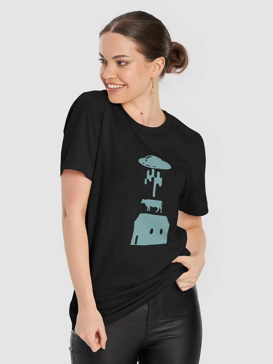 "Minimalist UFO UFO cow" t-shirt product image (2)