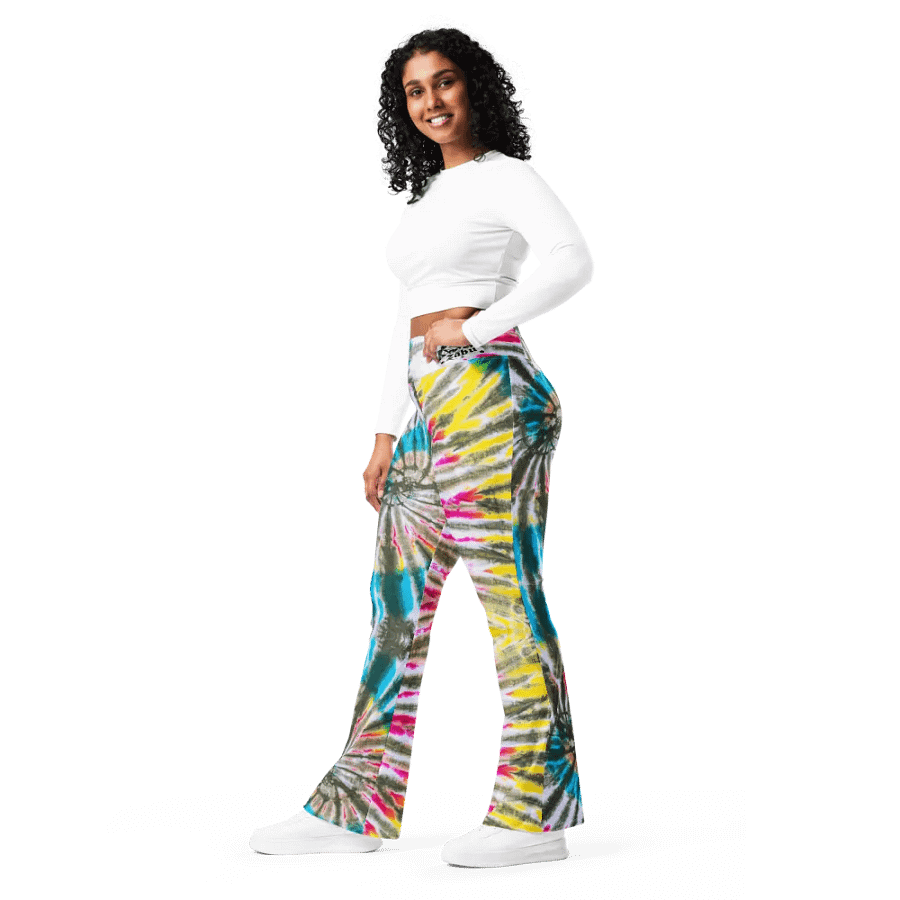 Cosmic Burst Flare Leggings product image (6)