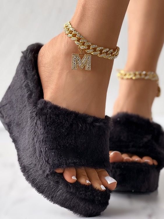 Fuzzy wedges product image (1)