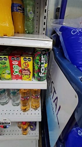 Four Locos are still available in Colombia. Didn't they discontinue these like 10 years ago? 
-
-
-
#colombia #medellin #cart...