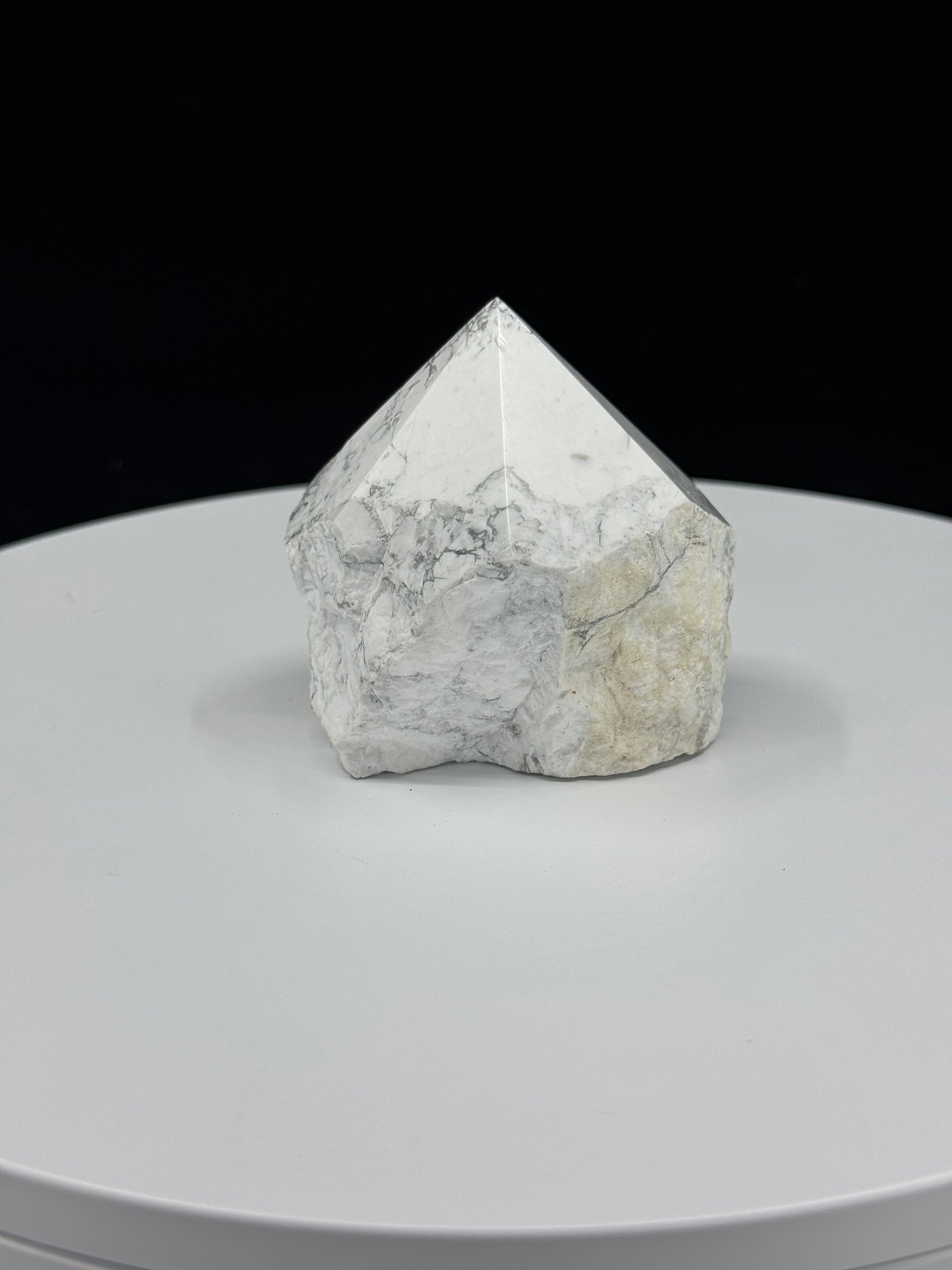 Howlite Crystal Point product image (2)