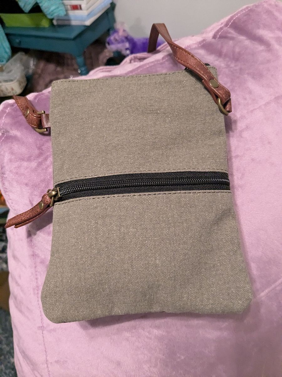 Inspirational Crossbody product image (3)
