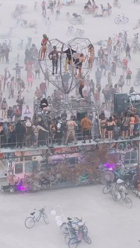 Burning Man: Where the desert becomes a canvas and the people, the art 🙌🏻🔥
 
Track ID: Mojave Grey - House Of The Sun
@mojave...