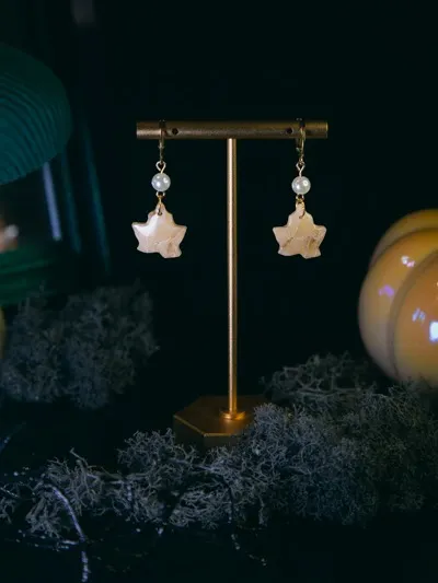 Golden Falling Leaves product image (2)