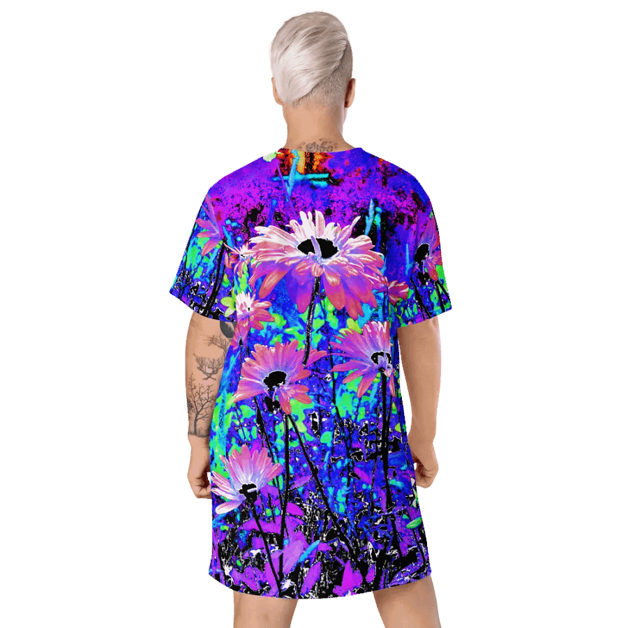 Abstract Surreal Daises in the Garden Ladies T Shirt Dress product image (9)