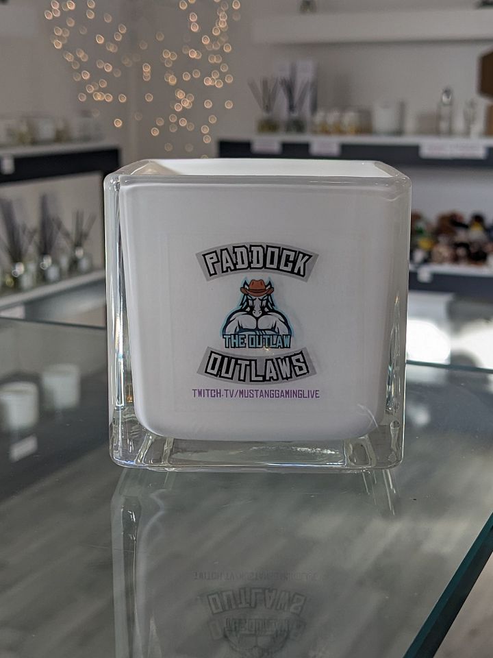 Woodsmoke and Leather Scent Candle product image (1)