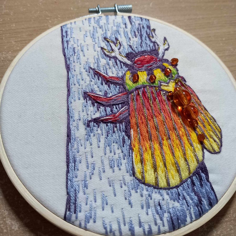 Sunset Christmas Beetle Embroidery Hoop Art product image (3)