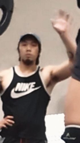 Andy spotting Kat 🥲
.
.
.
.
.
.
#gamerswholift #coupleswhoworkout #workoutcouple #gamercouplefitness #fitnesscouple #fitnessg...