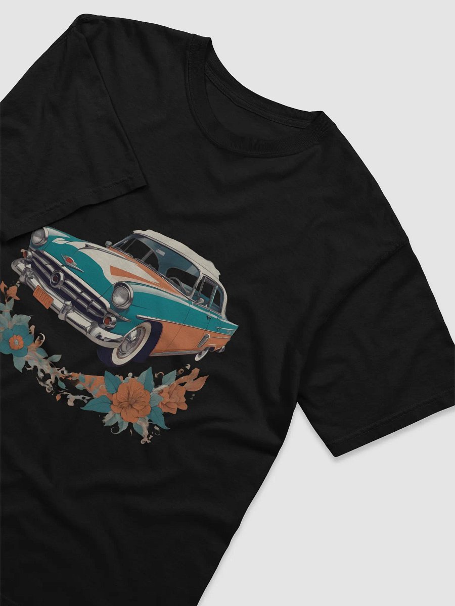 Stylish and vintage-inspired Car Graphic Tee product image (3)