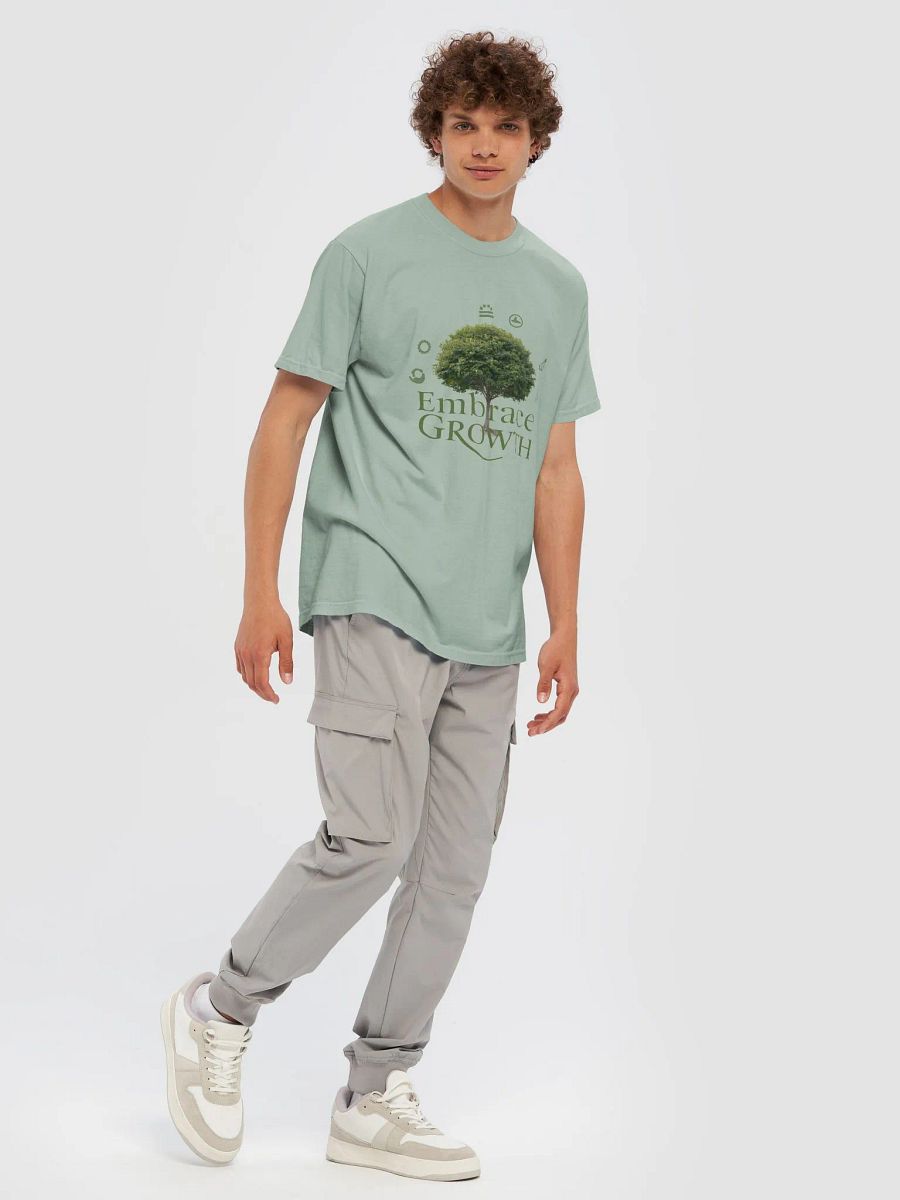 Embrace Growth Tree Graphic Tee product image (31)