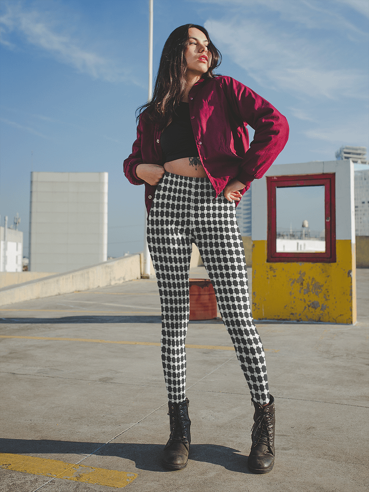 Abstract Black and White Chain Ladies Leggings product image (1)