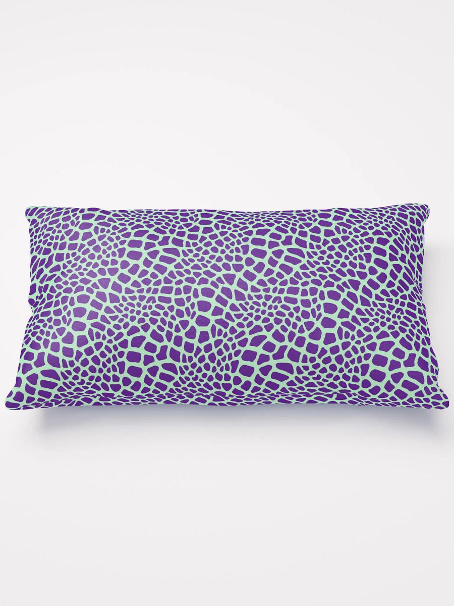 Green Giraffe Pillow product image (1)