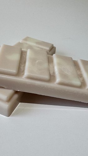 Lemon pound cake snap bars 🍰🍋🍞 #candles #home #waxmelts #fragrance #aroma #scented  Now available click the link in my bio 🫶