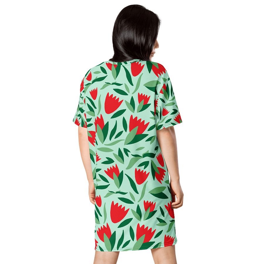 Vibrant Red & Green Floral Oversized T-Shirt Dress - Exclusive TDSMUSIC Design product image (2)