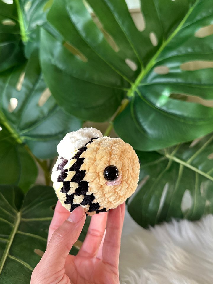 Baby Bumble Bee product image (2)