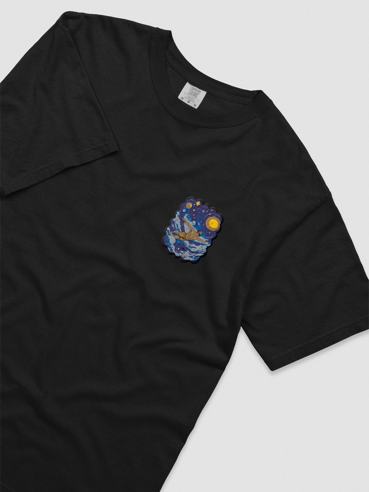 Monochrome Maritime Adventure: Black & White Waves Heavyweight T-Shirt product image (44)