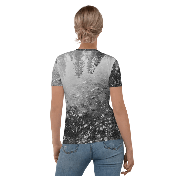 Take a mental break and recharge your batteries. Women's T-shirt product image (1)