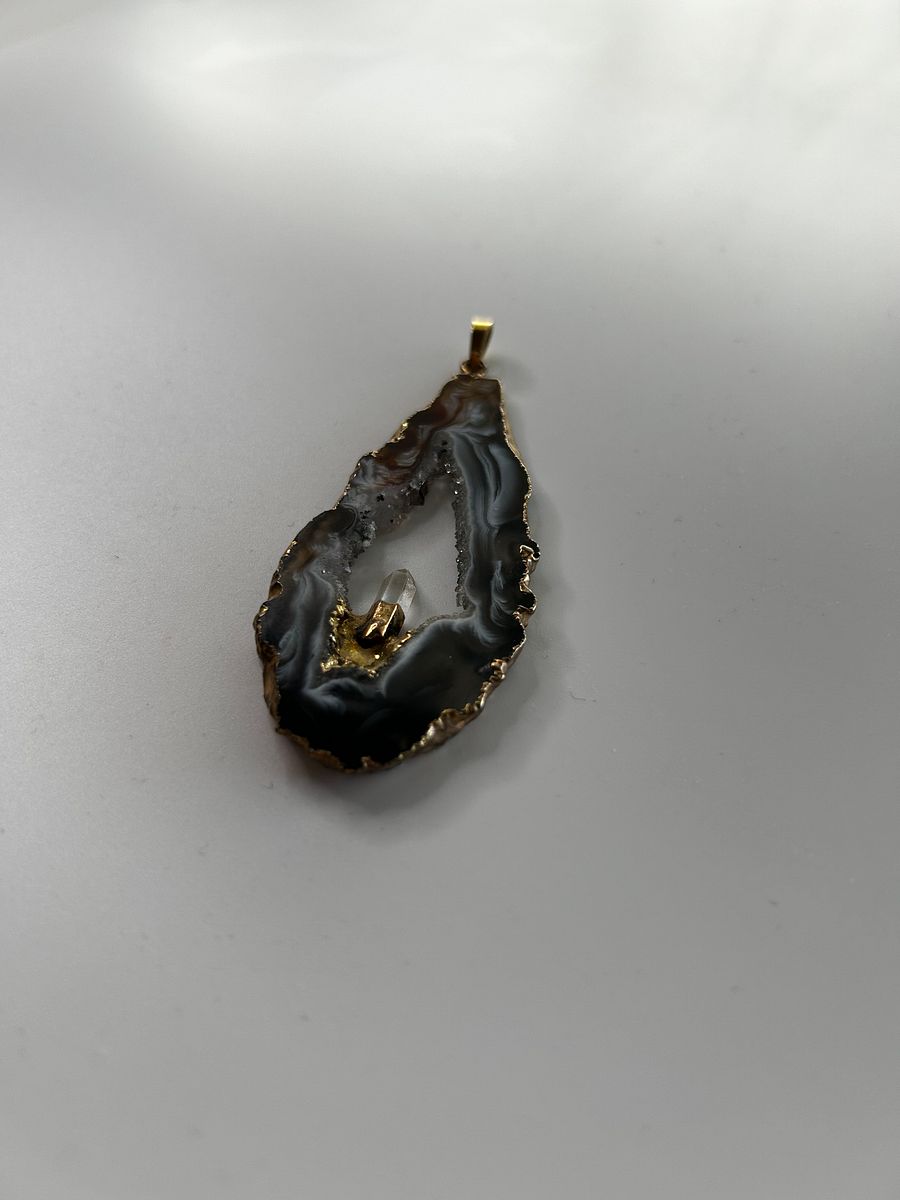 Agate Slice Clear Quartz Crystal Gold Tone Pendant product image (3)