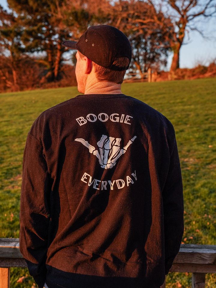 Shaka Long Sleeve Tee product image (1)