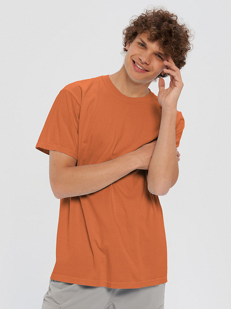 Photo showing Comfort Colors Garment-Dyed Heavyweight T-Shirt