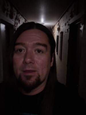 #hauntedhouse #abandonedplaces #spookyseason #scarytiktoks #fyppp 