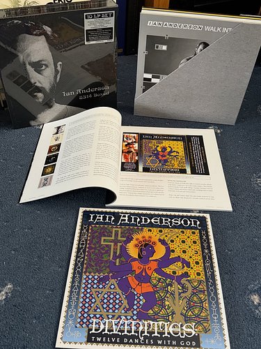 Ian Anderson: Divinities : 1994
Stunning Vinyl pressing from ‘Ian Anderson 8314 Boxed 10LP box set 
Full review soon