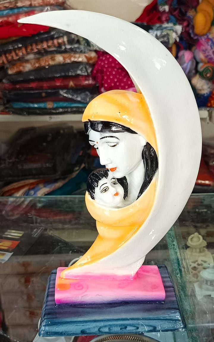 MOTHER MARY IDOL product image (1)