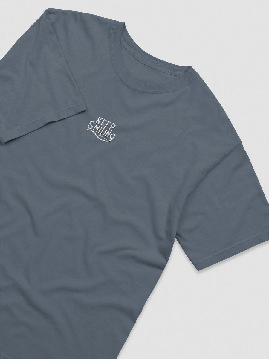 Keep Smiling Premium T-Shirt (UniSex) product image (11)
