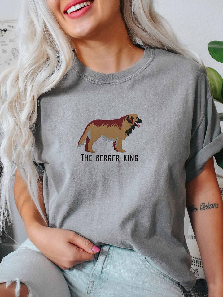 The Berger King T-Shirt(Embroidered) of a Leonberger product image (2)