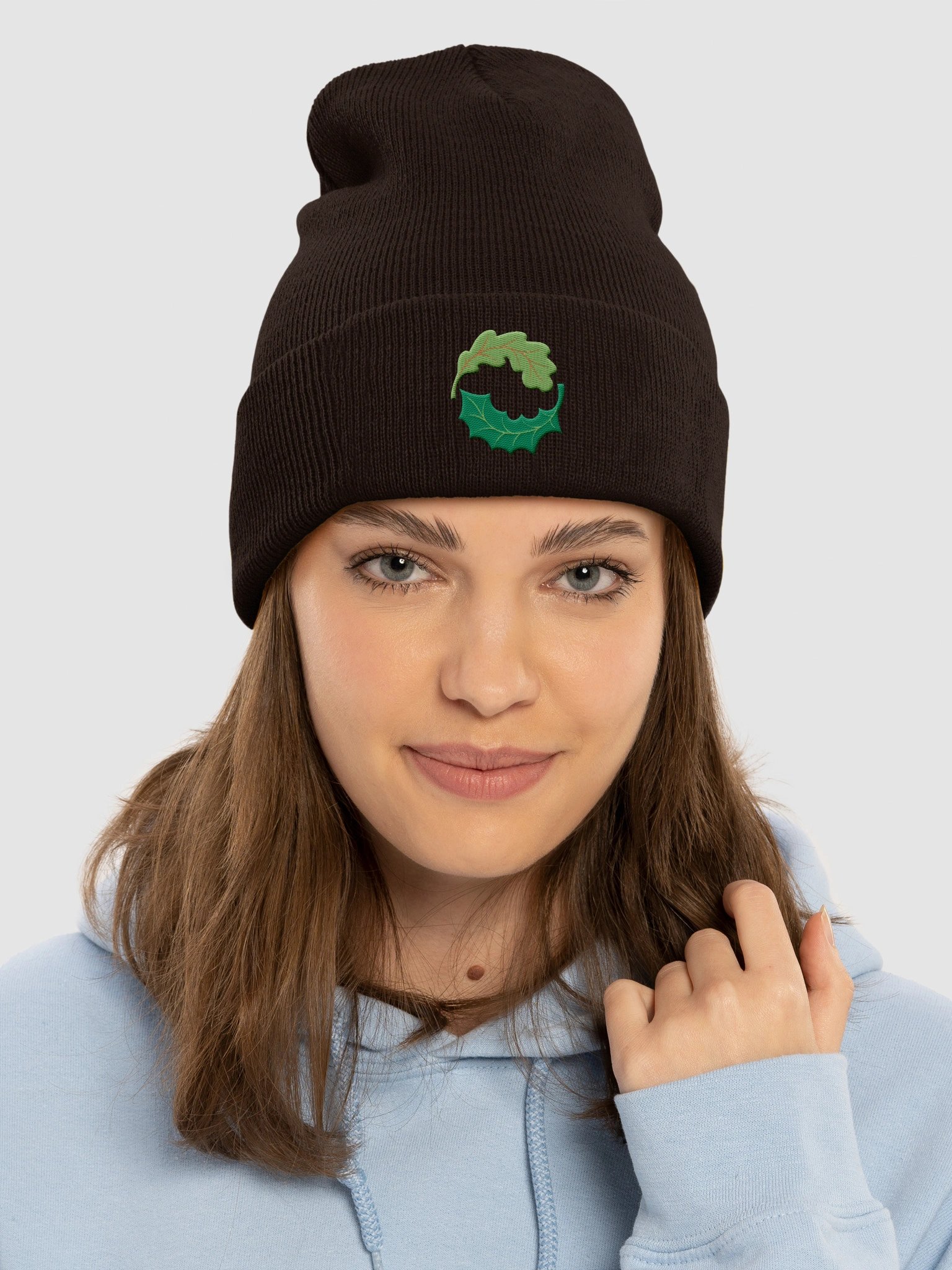 'Cast a Spell' Oak and Holly Beanie product image (13)
