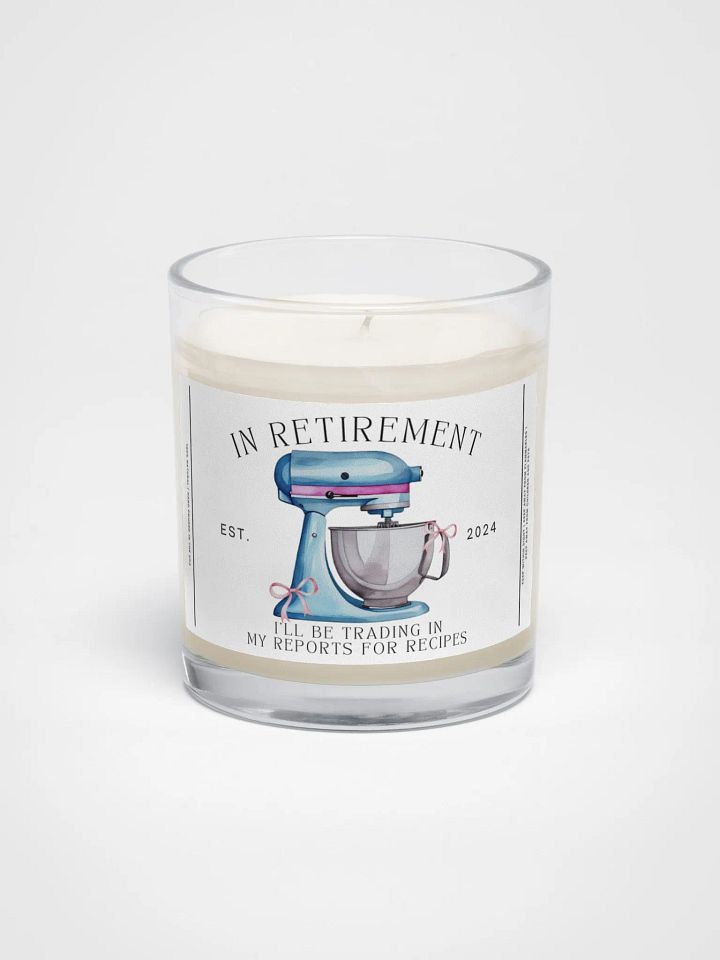 Personalized retirement gift for a baker - Soy wax vegan candle product image (2)