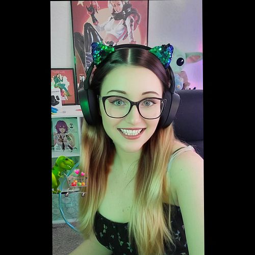 Happy Friday! 🎉
I am ready for my first Friday stream of the new schedule. 
Starting on Twitch, adding YouTube later.

See yo...